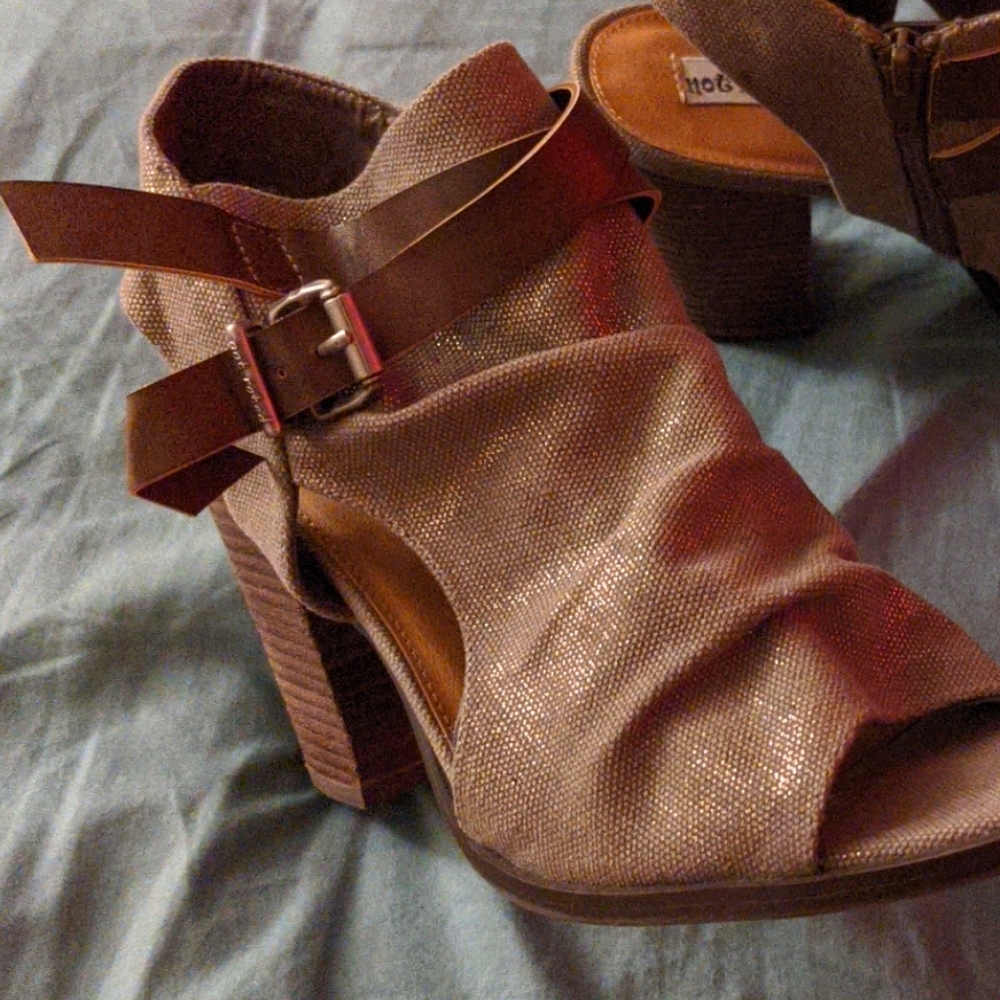 Booties - Picture 3 of 4